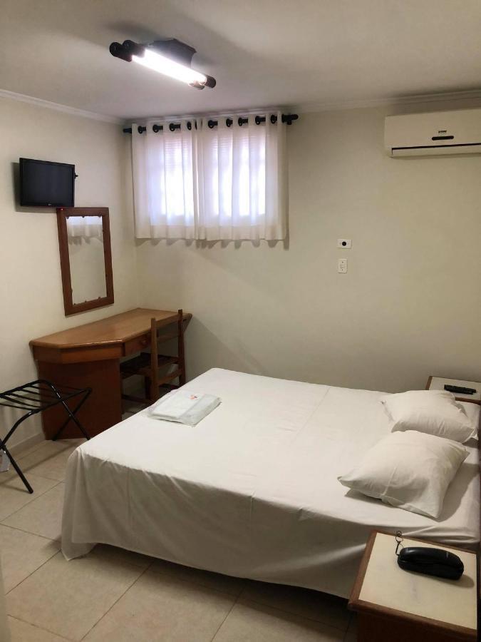 Regio Plaza Hotel オウリニョス エクステリア 写真