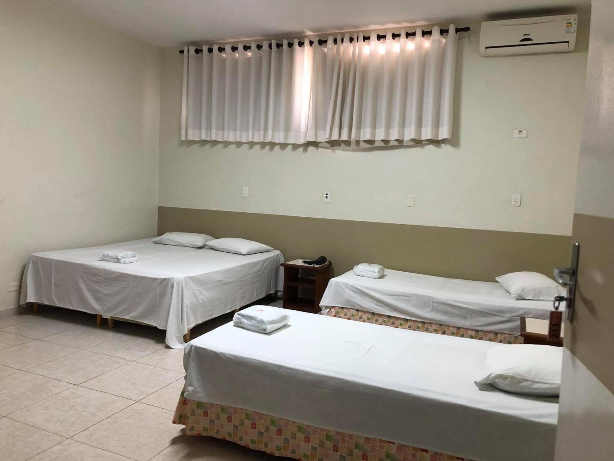 Regio Plaza Hotel オウリニョス エクステリア 写真